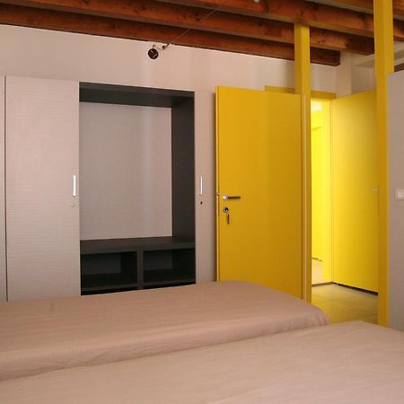 Ostello Locanda Degli Acrobati Brescia Room photo